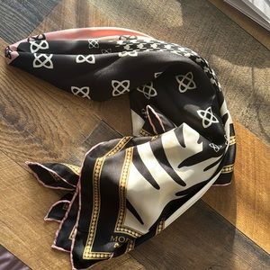 Moda trend scarf